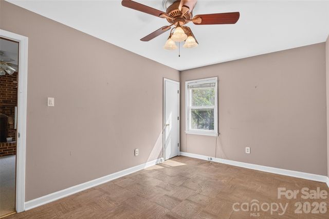 1511 Ormsby Court, Charlotte, NC 28211
