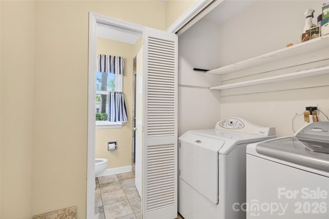 1511 Ormsby Court, Charlotte, NC 28211