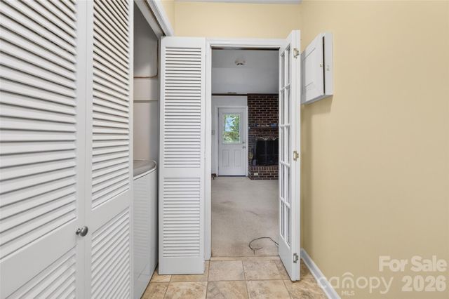 1511 Ormsby Court, Charlotte, NC 28211