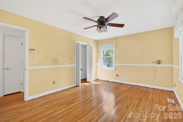 1511 Ormsby Court, Charlotte, NC 28211