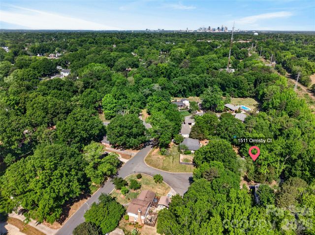 1511 Ormsby Court, Charlotte, NC 28211
