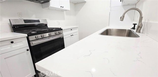 10527 Western Avenue 3, Downey, CA 90241