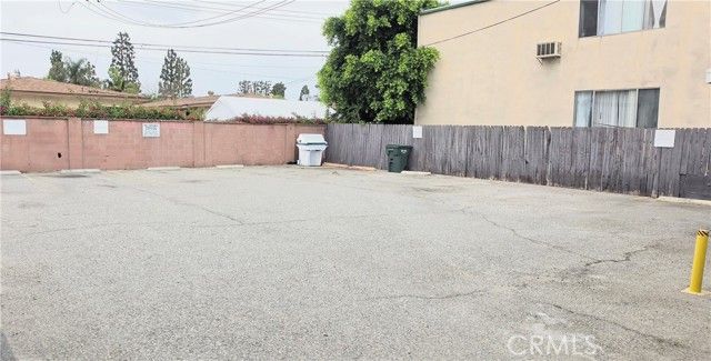 10527 Western Avenue 3, Downey, CA 90241