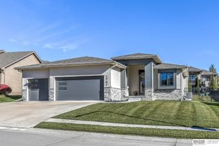 1707 S 211 Street, Omaha, NE 68022
