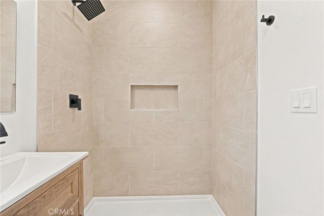 3726 E Iva, Compton, CA 90221