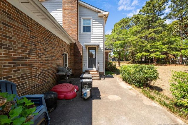 2614 Torcross Drive, Fayetteville, NC 28304