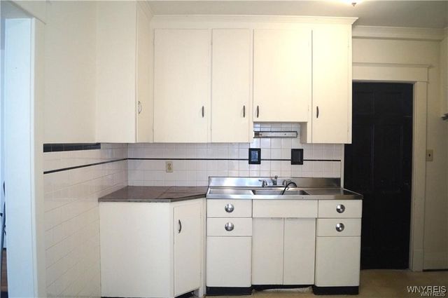 903 Amherst Street, Buffalo, NY 14216