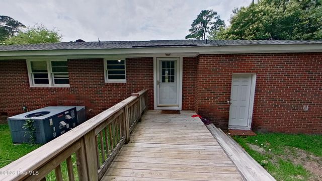 214 Huntington Road, Wilmington, NC 28403