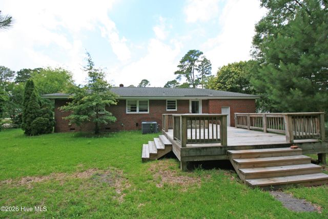 214 Huntington Road, Wilmington, NC 28403
