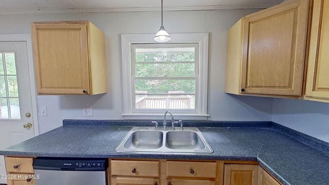214 Huntington Road, Wilmington, NC 28403