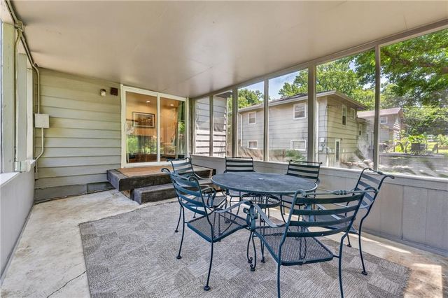 10909 W 72nd Terrace, Shawnee, KS 66203