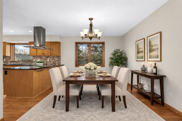 17704 Icon Trail, Lakeville, MN 55044