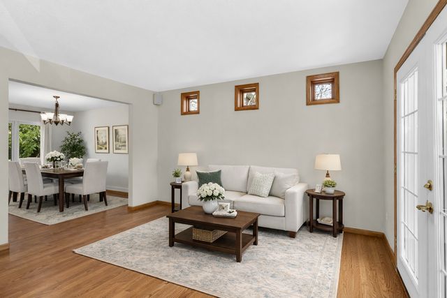 17704 Icon Trail, Lakeville, MN 55044