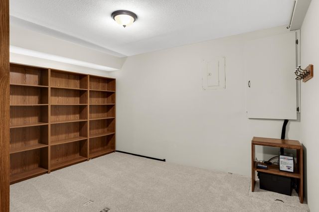 17704 Icon Trail, Lakeville, MN 55044