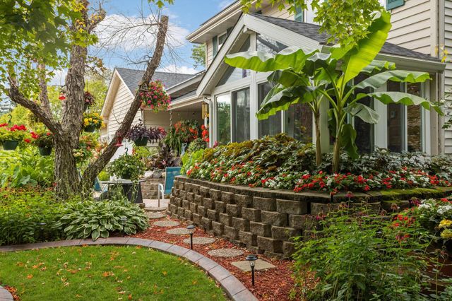 17704 Icon Trail, Lakeville, MN 55044