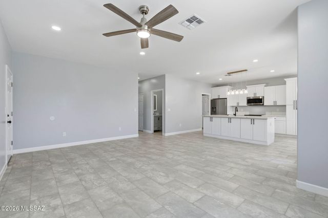 2850 W Carnauba Street, Tucson, AZ 85705