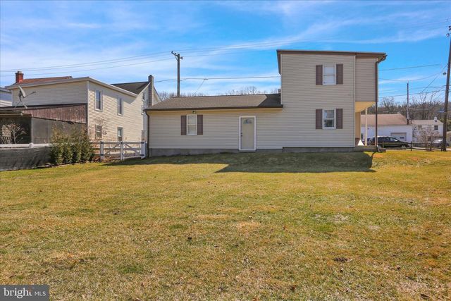 64 W WESNER RD, Blandon, PA 19510