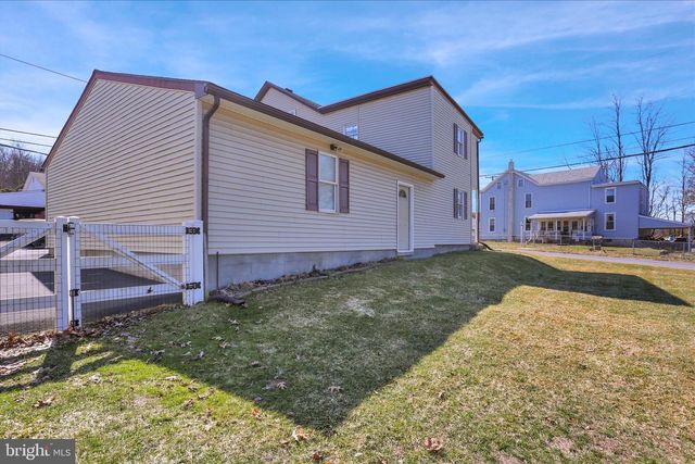 64 W WESNER RD, Blandon, PA 19510