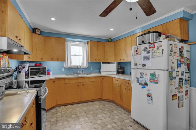 64 W WESNER RD, Blandon, PA 19510