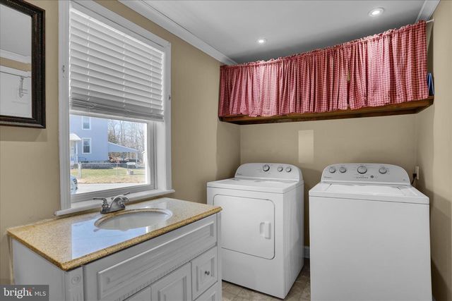 64 W WESNER RD, Blandon, PA 19510