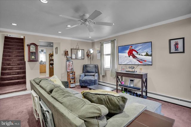 64 W WESNER RD, Blandon, PA 19510