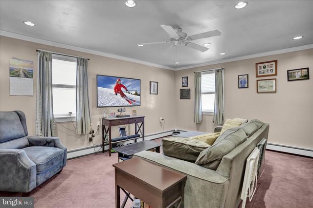 64 W WESNER RD, Blandon, PA 19510