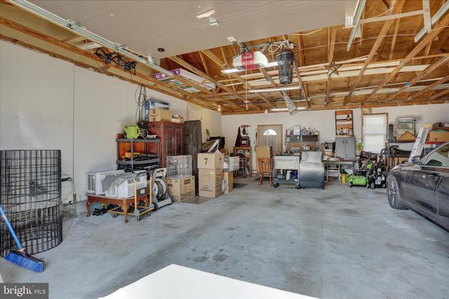 64 W WESNER RD, Blandon, PA 19510