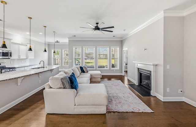 893 Deepwood Court, Boiling Springs, SC 29316