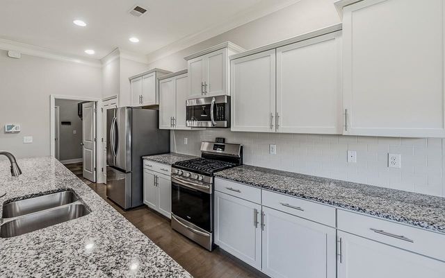 893 Deepwood Court, Boiling Springs, SC 29316