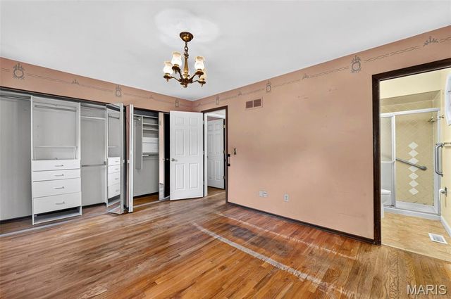908 Devonshire Lane, St Charles, MO 63301