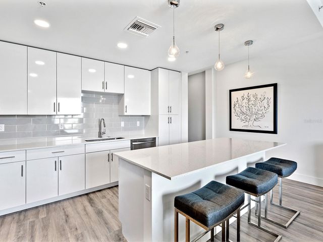 1709 N TAMIAMI TRAIL 318, Sarasota, FL 34234