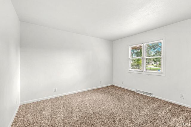 1701 Kilbourn Street, Elkhart, IN 46514
