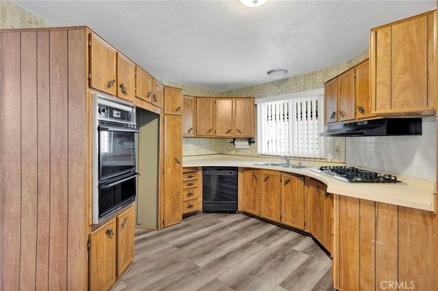 15252 Seneca Road 241, Victorville, CA 92392