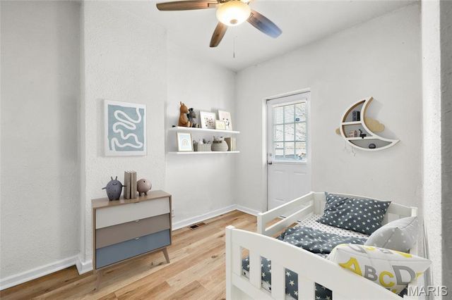 7725 Ivory Avenue, St Louis, MO 63111