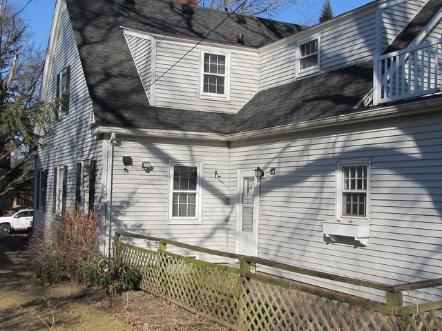 3015 E 18th Street, Davenport, IA 52803