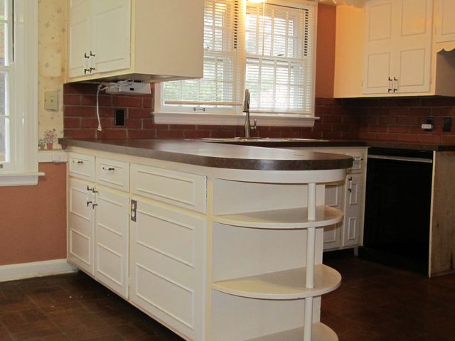 3015 E 18th Street, Davenport, IA 52803