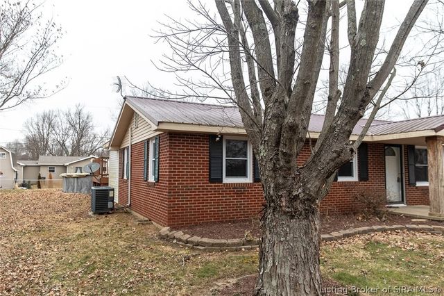 216 Smith Lane, Hanover, IN 47243