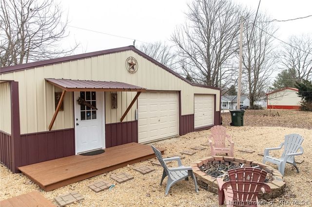 216 Smith Lane, Hanover, IN 47243