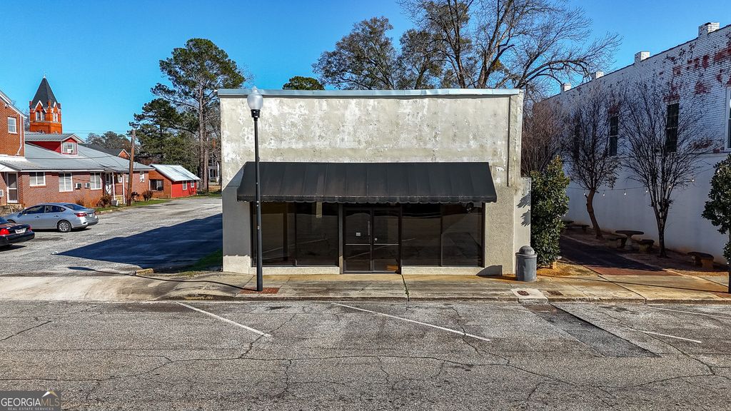 226 N Main Street, Dawson, GA 39842