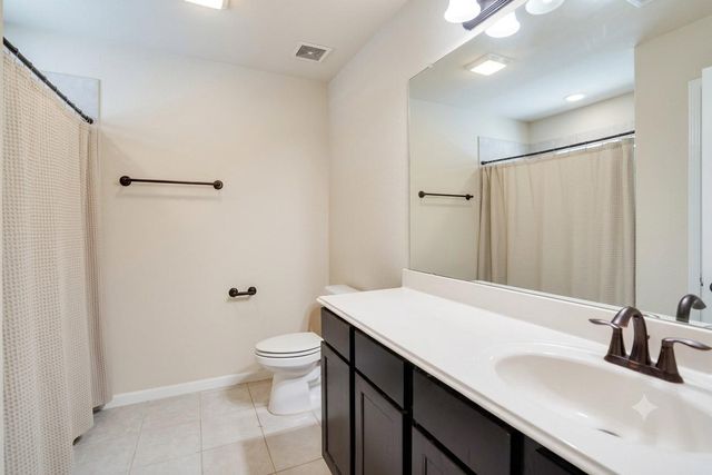 9106 Saint Laurent Lane, Houston, TX 77044