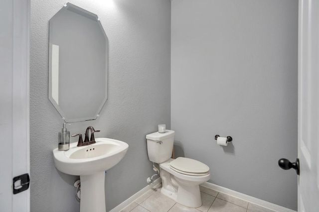 9106 Saint Laurent Lane, Houston, TX 77044