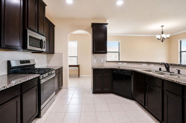 9106 Saint Laurent Lane, Houston, TX 77044