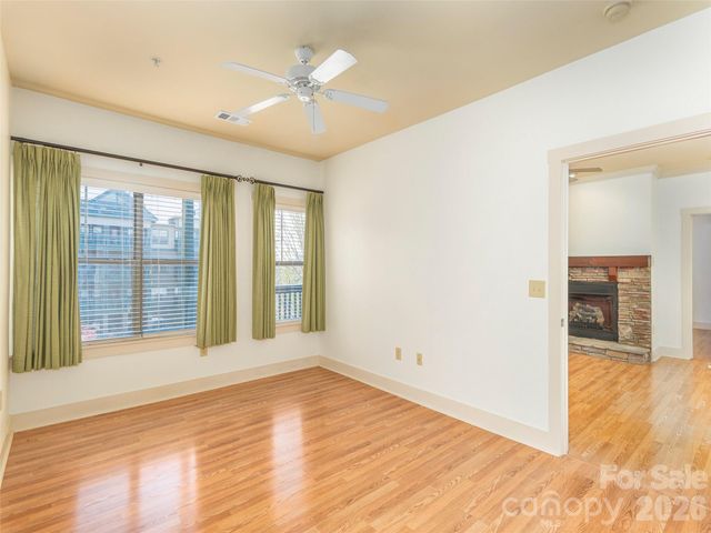 9 Kenilworth Knoll 308, Asheville, NC 28805