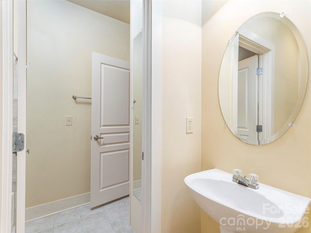 9 Kenilworth Knoll 308, Asheville, NC 28805