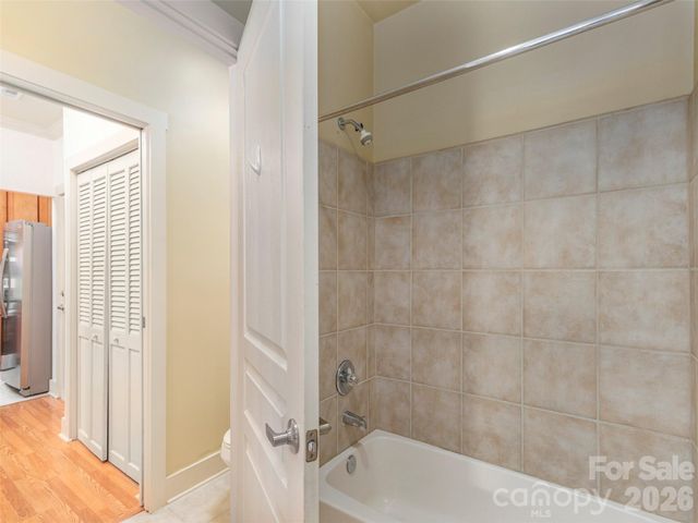 9 Kenilworth Knoll 308, Asheville, NC 28805