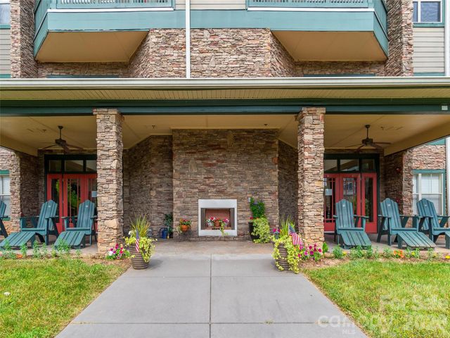 9 Kenilworth Knoll 308, Asheville, NC 28805