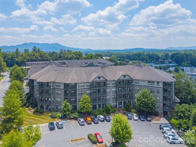 9 Kenilworth Knoll 308, Asheville, NC 28805