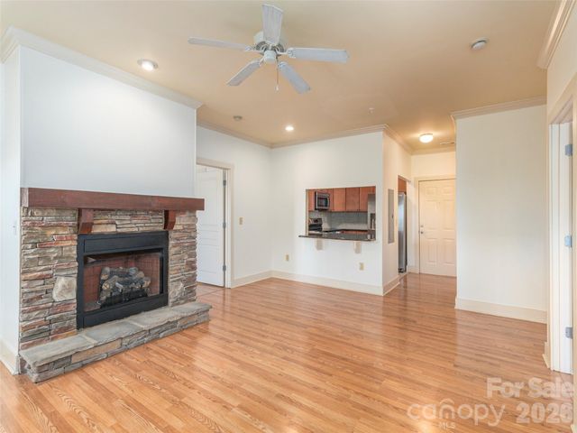 9 Kenilworth Knoll 308, Asheville, NC 28805