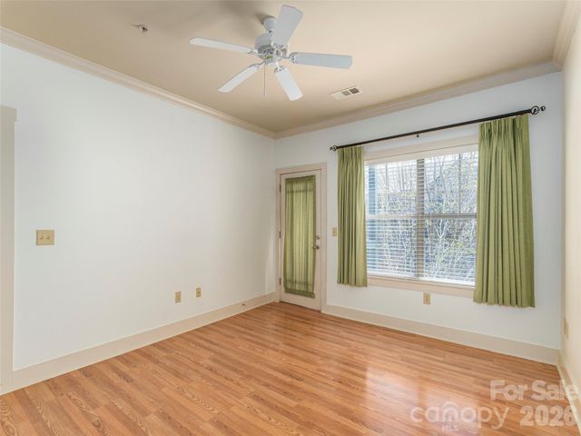 9 Kenilworth Knoll 308, Asheville, NC 28805