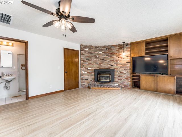 12310 Nw 15TH Ave, Vancouver, WA 98685